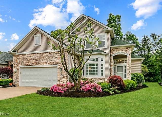 Property at 11378 S Forest Dr, Concord Township, OH 44077, 2 beds, 2.5 baths