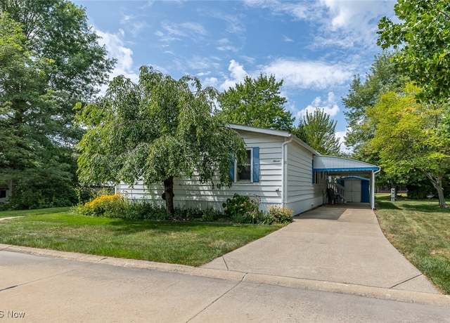 Property at 11 Dogwood Ln, Olmsted Twp, OH 44138, 3 beds, 2 baths
