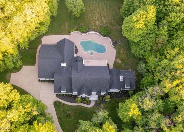 Property at 1463 Reserve Dr, Akron, OH 44333, 5 beds, 6 baths