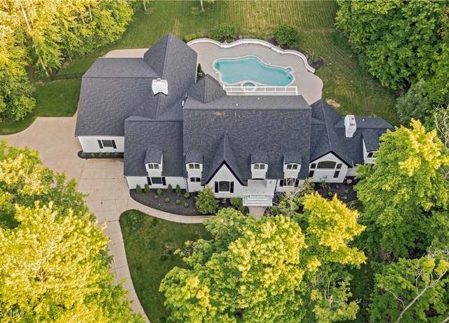 Property at 1463 Reserve Dr, Akron, OH 44333, 5 beds, 6 baths