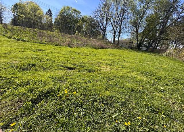 Property at 97 S Four Mile Run Rd, Austintown, OH 44515