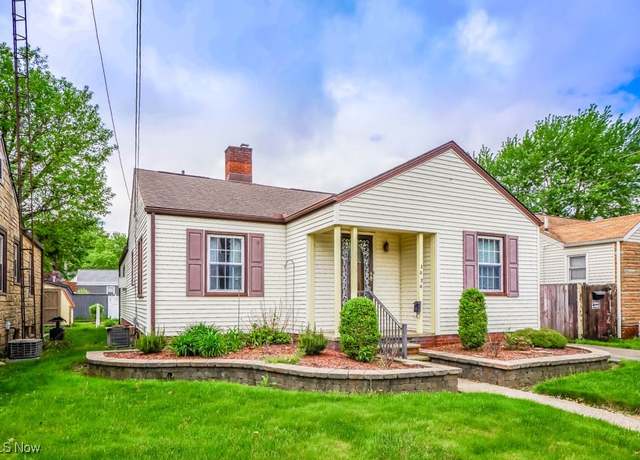 Property at 2824 Abbott Pl NW, Canton, OH 44708, 3 beds, 1 bath