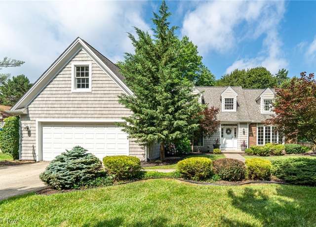 Property at 456 Sandhurst Dr, Cleveland, OH 44143, 4 beds, 2.5 baths