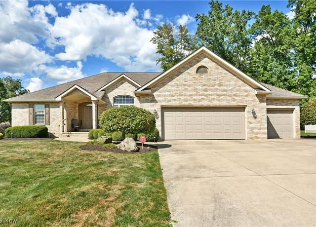 Property at 1005 Forest Pointe Ct SE, Warren, OH 44484, 3 beds, 2 baths