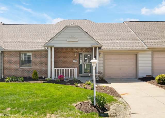 Property at 806 Beverly Ave, Canal Fulton, OH 44614, 2 beds, 2 baths