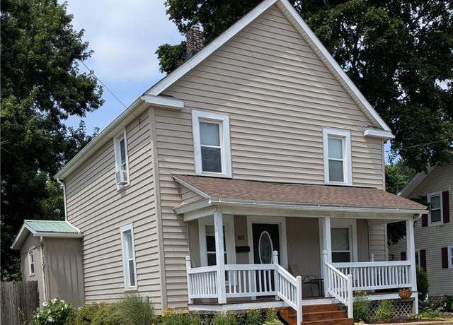 Property at 80 Fenton Ave, Mogadore, OH 44260, 3 beds, 1.5 baths