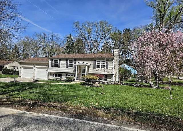 Property at 521 Deidrick Rd, Kent, OH 44240, 3 beds, 2 baths