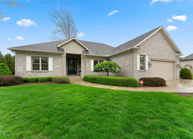 Property at 2563 Forest Springs Dr SE, Warren, OH 44484, 3 beds, 3 baths
