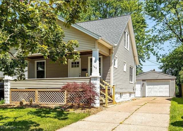 Property at 163 Bellfield Ave, Elyria, OH 44035, 3 beds, 1 bath