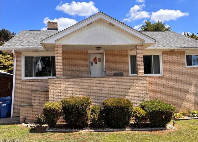 Property at 277 Francis Ave, Windsor Heights, WV 26075, 2 beds, 1 bath
