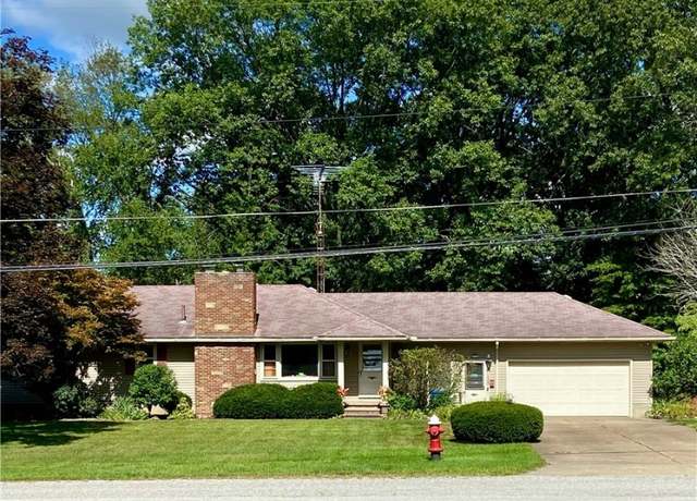 Property at 135 Ridgeland Dr, Amherst, OH 44001, 3 beds, 2 baths