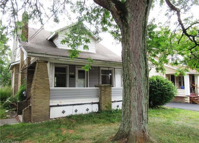 Property at 2007 Midlothian Blvd, Youngstown, OH 44502, 3 beds, 2 baths