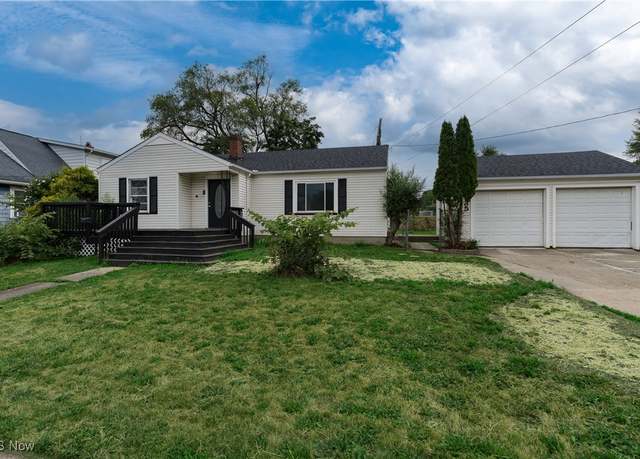 Property at 785 Silvercrest Ave, Akron, OH 44314, 3 beds, 2 baths