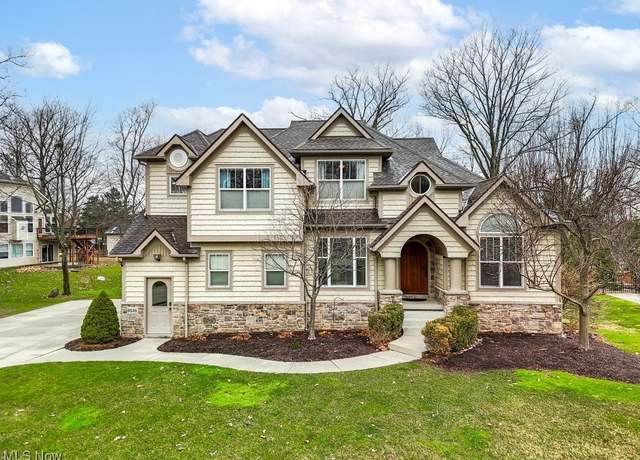 Property at 9536 Mikenna Run, Macedonia, OH 44056, 4 beds, 2.5 baths