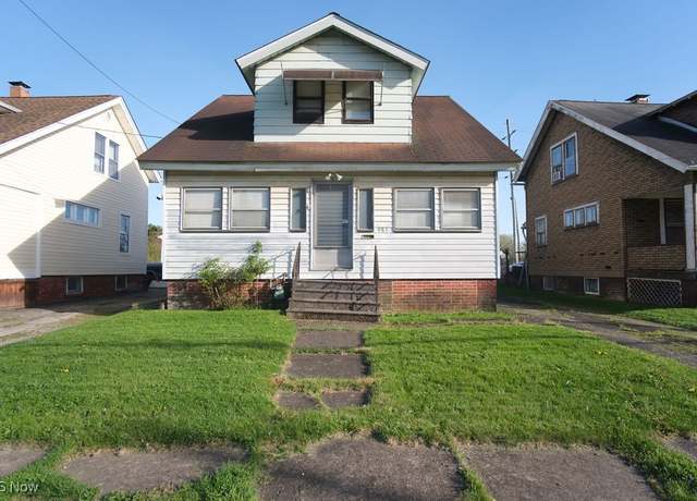 Property at 983 Garden St NW, Warren, OH 44485, 3 beds, 2 baths