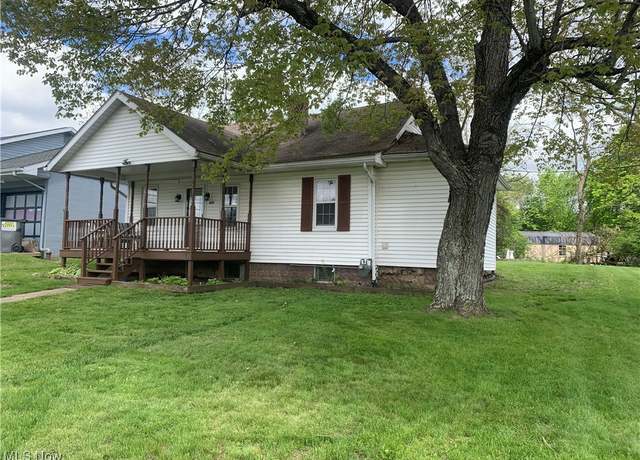 Property at 602 9th Ave, East Liverpool, OH 43920, 1 bed, 1 bath