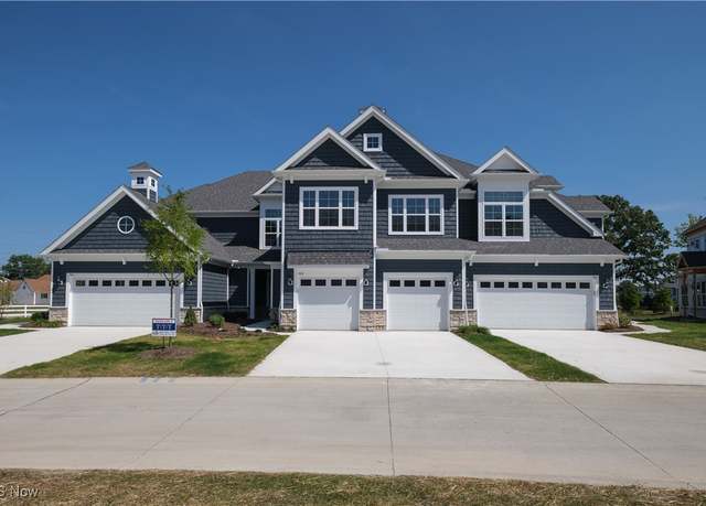 Property at 512 Port Side Dr, Avon Lake, OH 44012, 3 beds, 2.5 baths