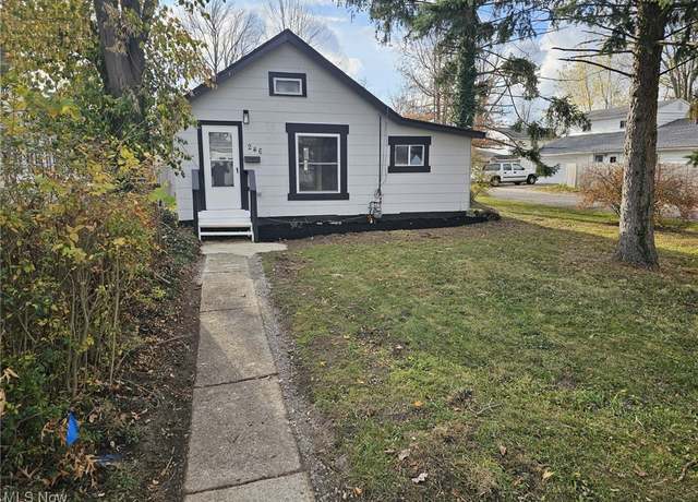 Property at 246 Courtland Blvd, Eastlake, OH 44095, 3 beds, 2 baths