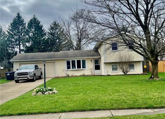 Property at 332 Bruce Dr, Brunswick, OH 44212, 4 beds, 2 baths