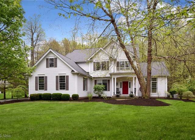 Property at 402 Reserve Trl, Chagrin Falls, OH 44022, 4 beds, 4.5 baths