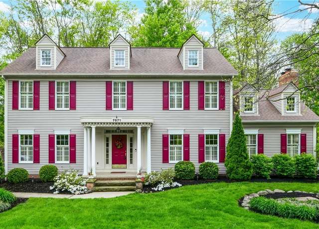 Property at 7671 Hudson Park Dr, Hudson, OH 44236, 5 beds, 4.5 baths