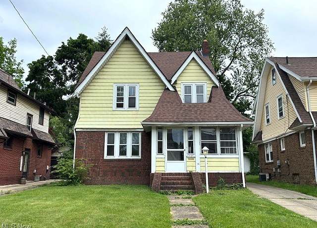 Property at 1171 Woodward Ave, Akron, OH 44310, 3 beds, 1 bath