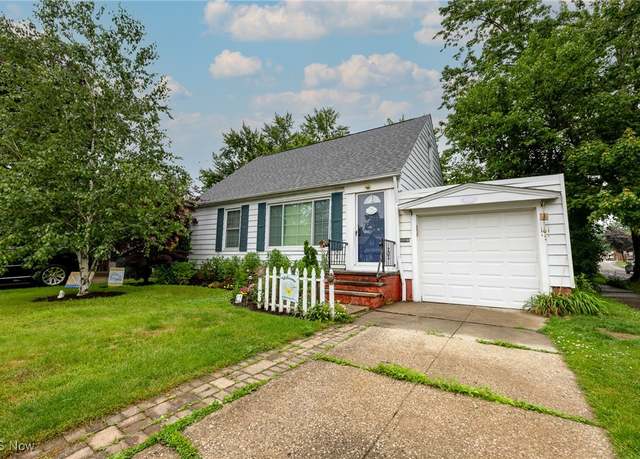 Property at 1639 Longwood Dr, Mayfield Heights, OH 44124, 3 beds, 2 baths