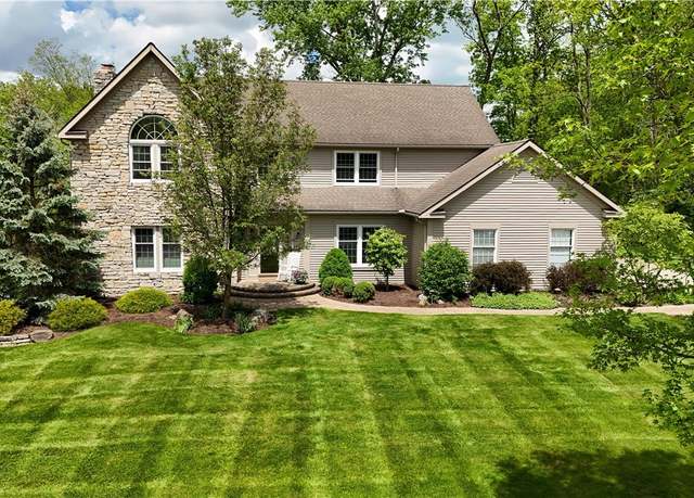 Property at 17 Brandywine Dr, Hudson, OH 44236, 4 beds, 2.5 baths