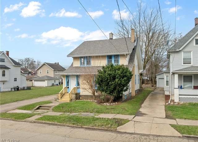 Property at 339 Broad Ave NW, Canton, OH 44708, 4 beds, 2 baths