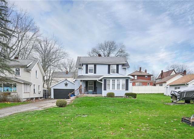 Property at 442 E Kline St, Girard, OH 44420, 3 beds, 1.5 baths