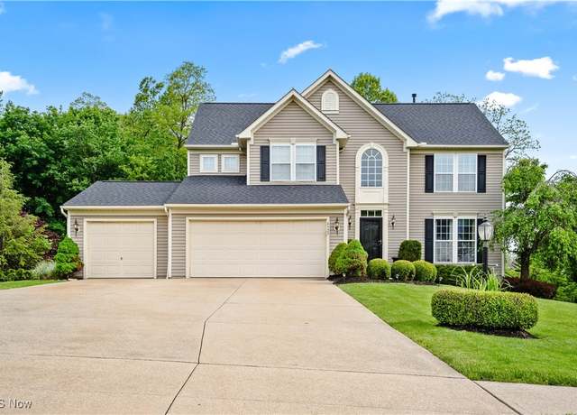 Property at 4527 Lexington Ridge Dr, Medina, OH 44256, 3 beds, 3.5 baths