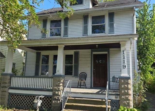 Property at 1119 W 11th St, Lorain, OH 44052, 3 beds, 1 bath