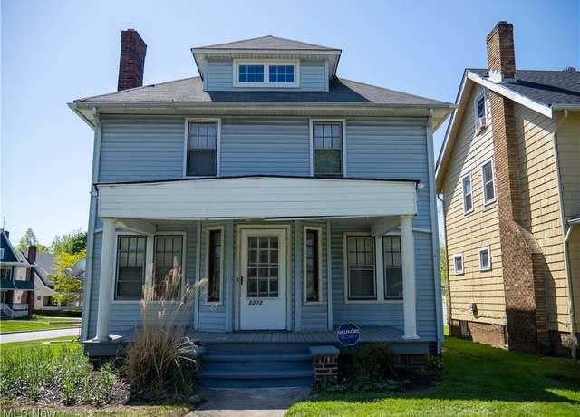 Property at 2272 S Taylor Rd, Cleveland Heights, OH 44118, 6 beds, 3 baths