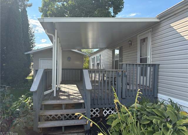 Property at 2656 Lake Breeze Dr, Madison, OH 44057, 2 beds, 2 baths