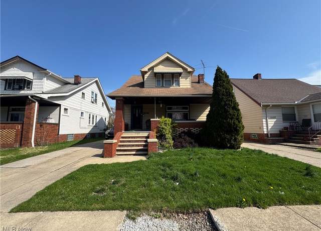 Property at 11105 Vernon Ave, Garfield Heights, OH 44125, 3 beds, 1 bath