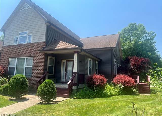 Property at 1240 E 101st St, Cleveland, OH 44108, 3 beds, 2.5 baths
