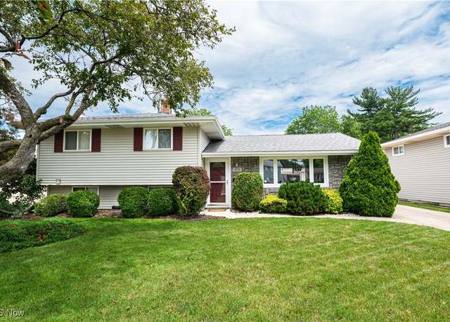 Property at 155 Erieview Dr, Eastlake, OH 44095, 3 beds, 2 baths