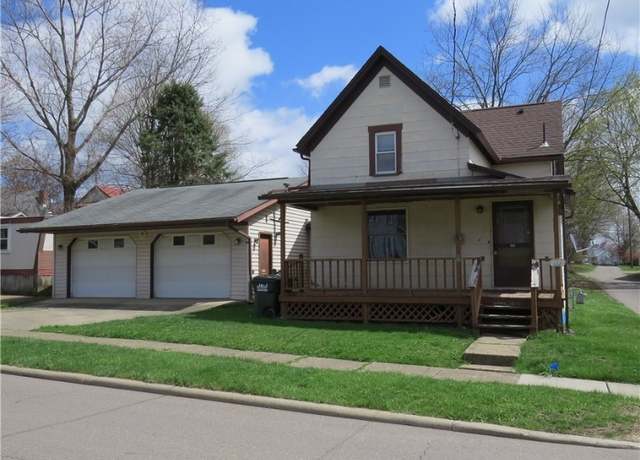 Property at 428 N High St, Carrollton, OH 44615, 2 beds, 2 baths