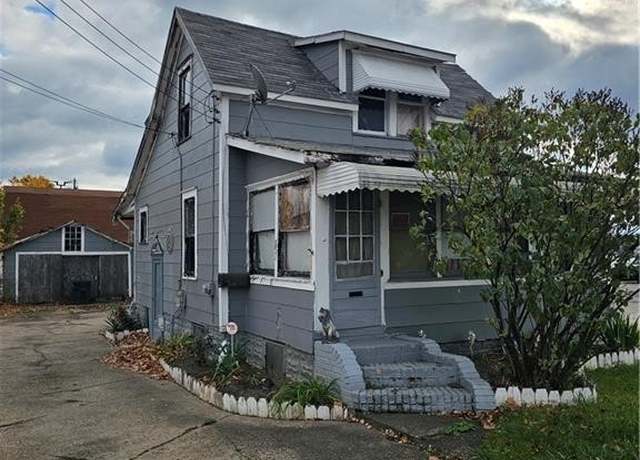 Property at 1137 S Arlington St, Akron, OH 44306, 3 beds, 1 bath