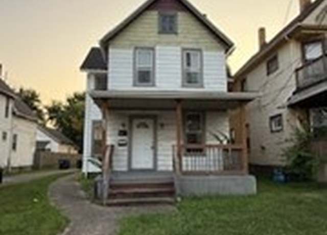 Property at 3130 W 30th St, Cleveland, OH 44109, 4 beds, 2 baths