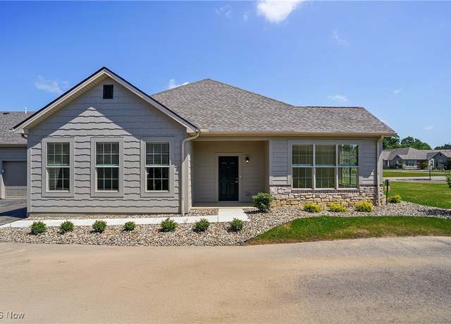 Property at 9264 Sharrott Rd #1002, Poland, OH 44514, 2 beds, 2.5 baths