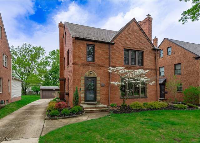 Property at 2312 Glendon Rd, University Heights, OH 44118, 4 beds, 2.5 baths