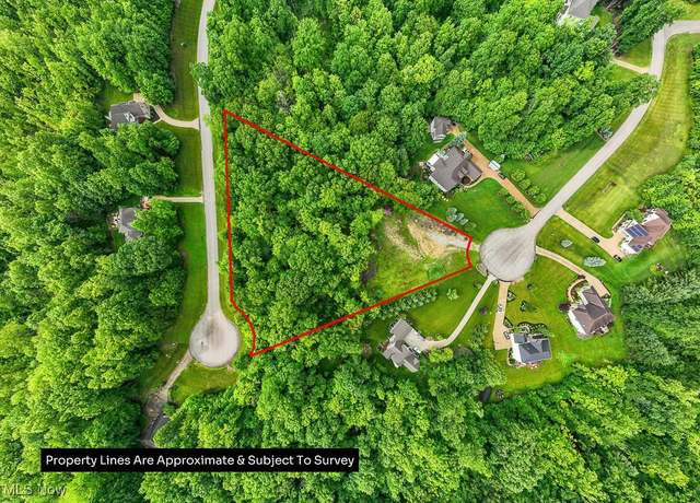 Property at 2388 Sunrise Oval, Medina, OH 44256