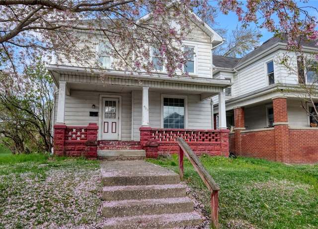 Property at 403 N 8th St, Cambridge, OH 43725, 4 beds, 1 bath
