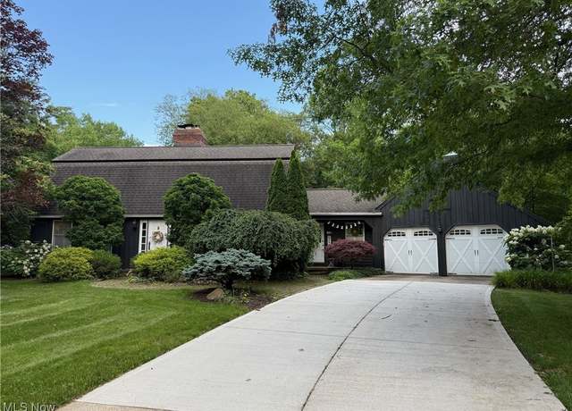 Property at 108 Chadbourne Dr, Hudson, OH 44236, 3 beds, 3 baths