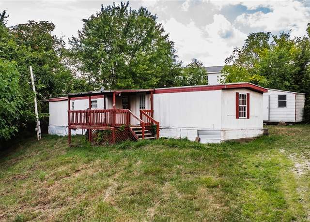 Property at 2600 Old Ashby Ridge Rd, Parkersburg, WV 26104, 3 beds, 1 bath