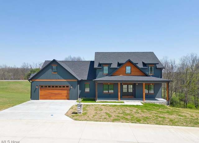 Property at 164 Apple Hill Ln, Parkersburg, WV 26104, 4 beds, 3.5 baths