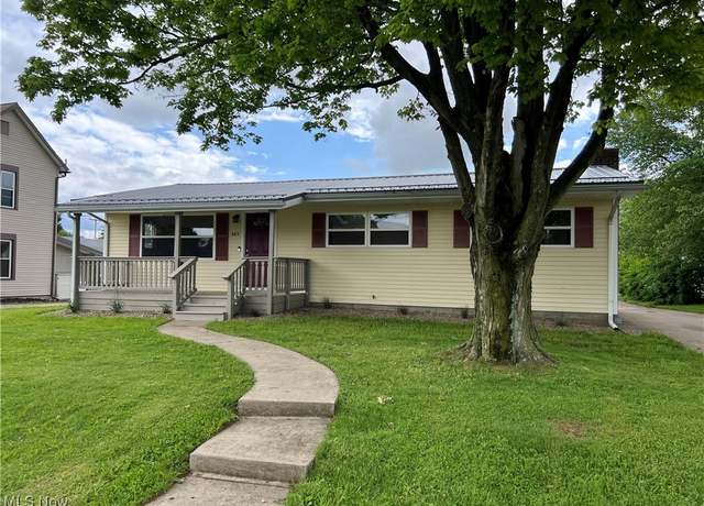 Property at 863 2nd St SE, New Philadelphia, OH 44663, 5 beds, 2 baths
