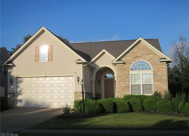Property at 923 Seasons Pass Dr, Brunswick, OH 44212, 3 beds, 2 baths