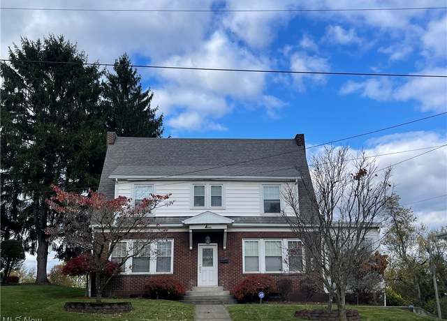 Property at 215 E Main St, St. Clairsville, OH 43950, 3 beds, 1.5 baths
